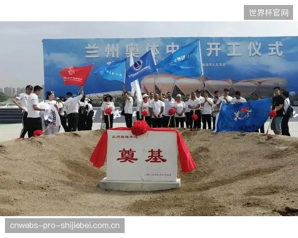 自主“造血”能力不足，专业营销推介团队的缺失导致场馆在广告和赞助资源开发上停滞不前